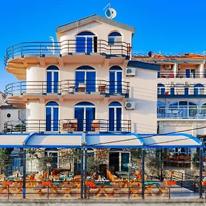 El Mar Hotel
